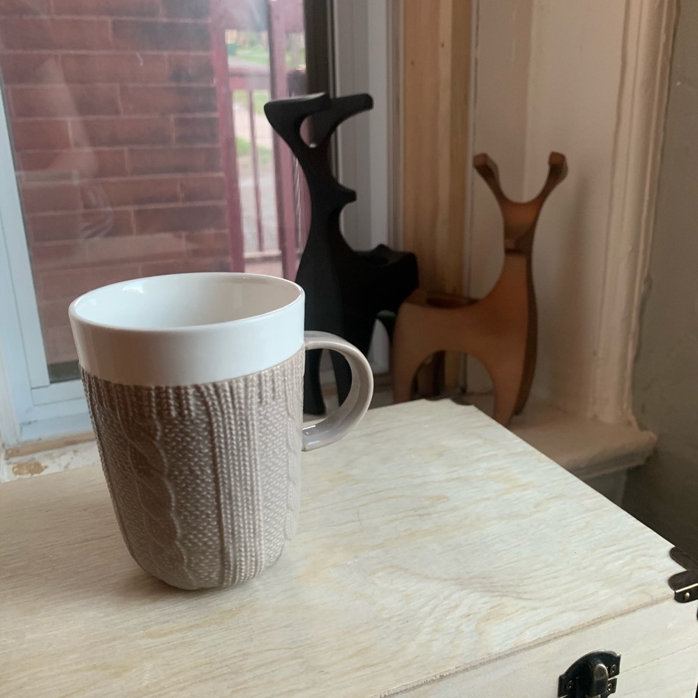 Sweater style mug